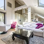 Centrum Luxury Nice Wiew, Theras